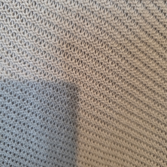 ⭐️40% Off⭐️ Old Navy Cozy Beige Open-Front Short Sleeve Sweater - Picture 7 of 10